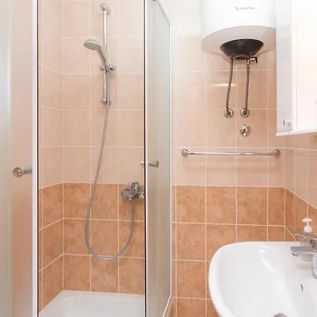 Gostinjska kuća Luce