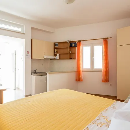 Gostinjska kuća Luce